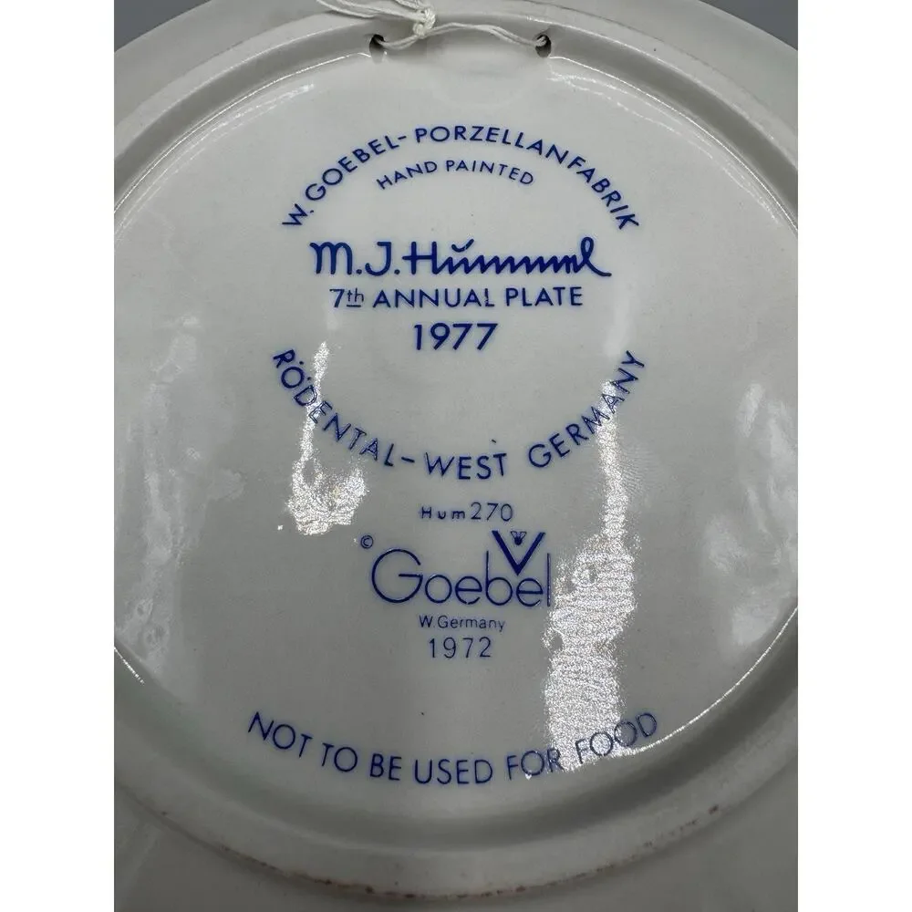 1977 Goebel Hummel Annual Collector Plate Hum 270 Porcelain W. Germany